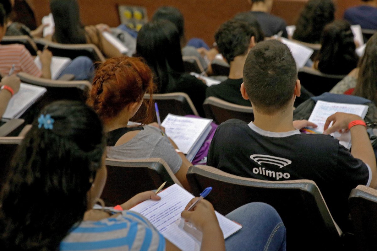 Justiça determina que cronograma do ENEM não poderá mais ser modificado