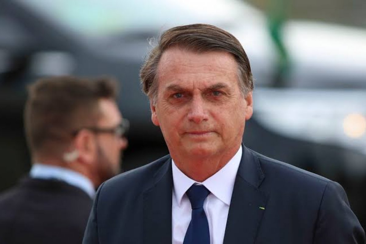 Fux leva notícia-crime contra Bolsonaro à PGR