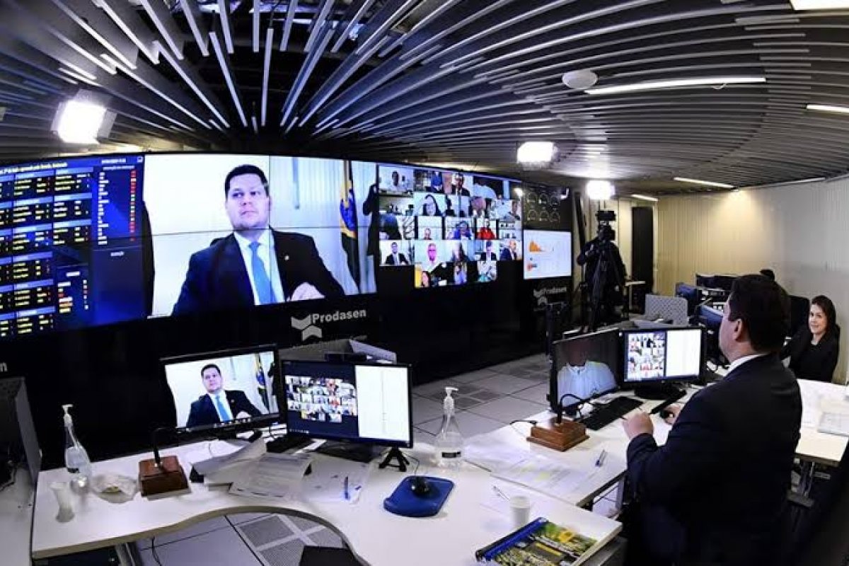Socorro a estados e municípios começa a ser discutido nesta quinta-feira (30) no Senado