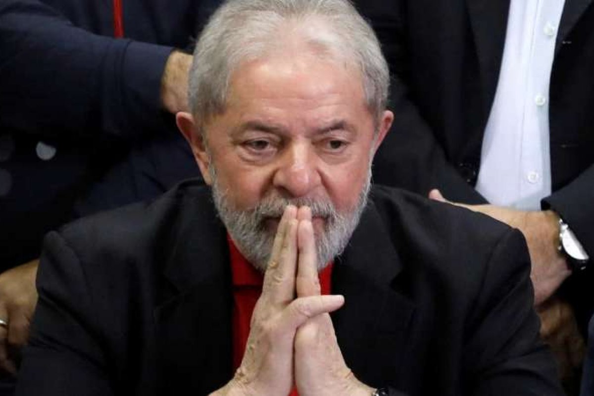 STJ remarca julgamento de recurso de Lula contra condenação no caso tríplex para 5 de maio