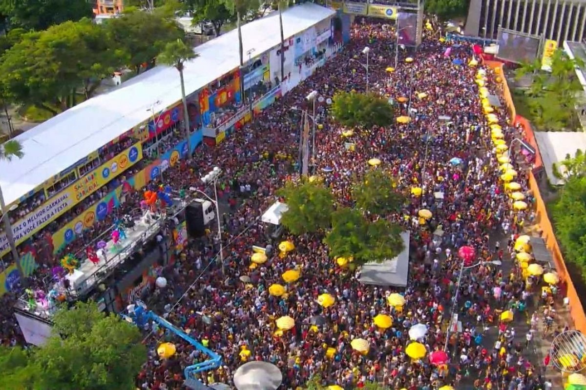 Carnaval e réveillon não serão realizados até que haja vacina contra a Covid-19