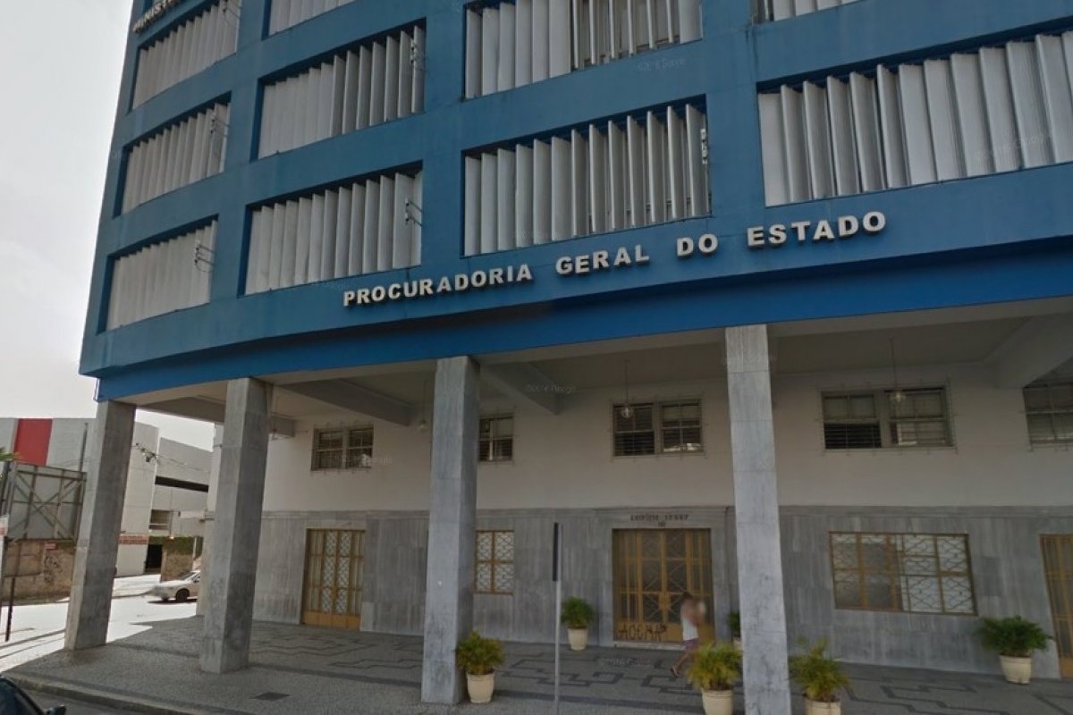 STF declara 'trem da alegria' pernambucano inconstitucional 