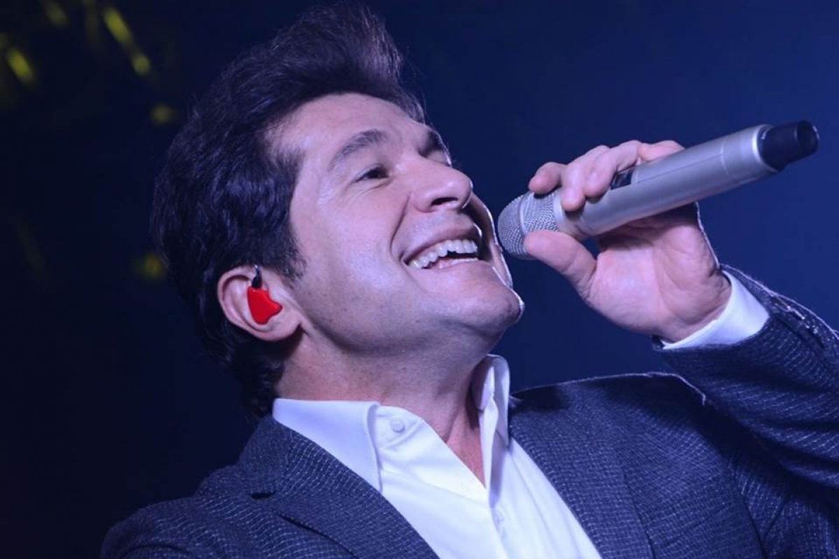 Daniel prepara live especial para o Dia das Mães 