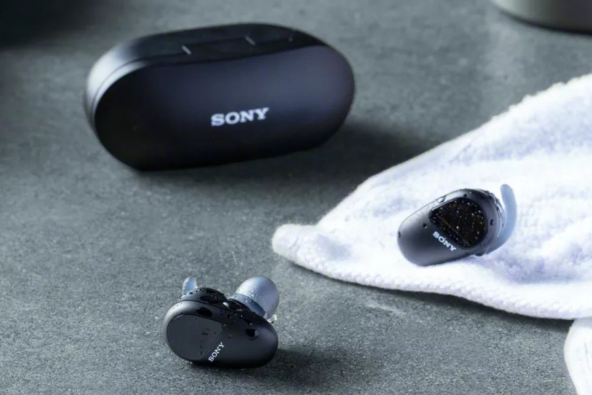 Sony lança fone com bateria de duração de até 26 horas