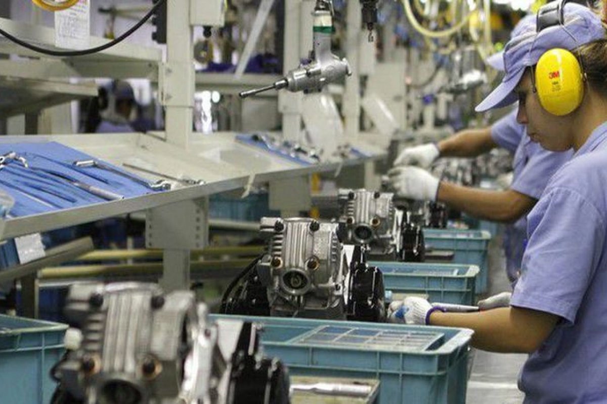 Mercado prevê queda de mais de 4% na economia em 2020
