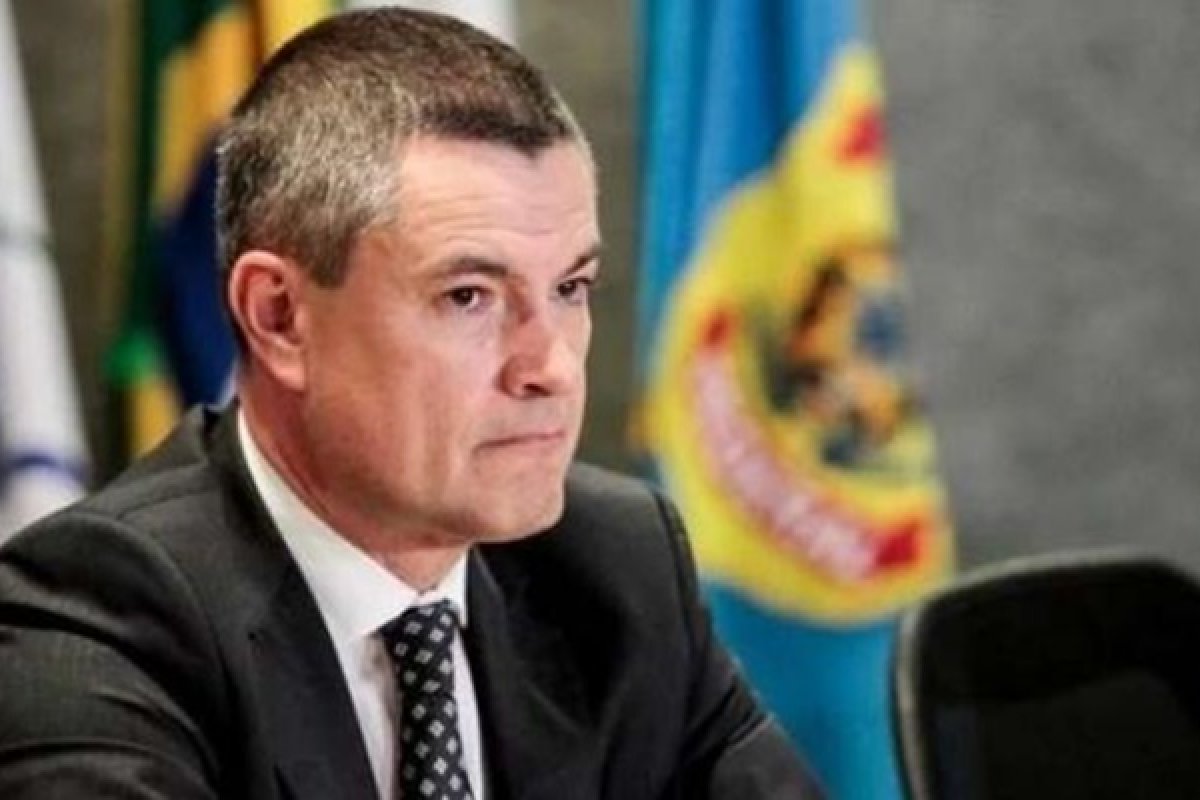 Após seis horas de depoimento, Valeixo afirma que não pediu demissão da PF