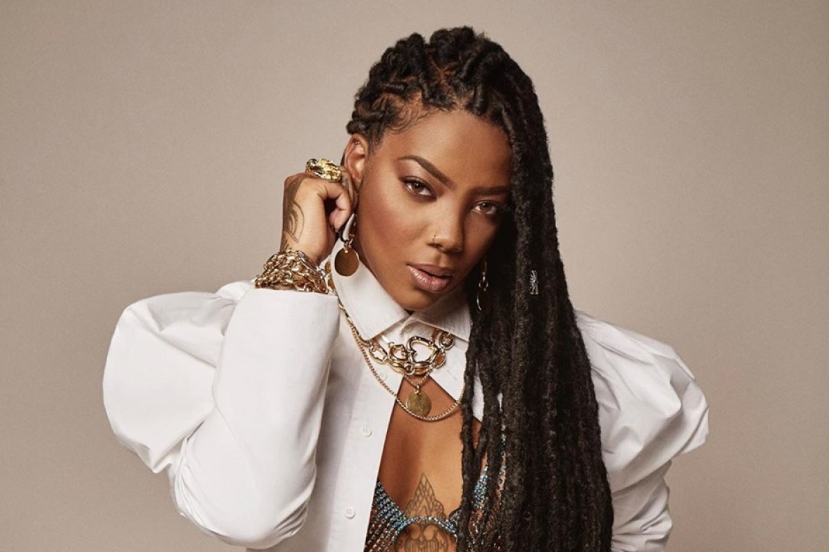 Ludmilla anuncia live para o próximo sábado 