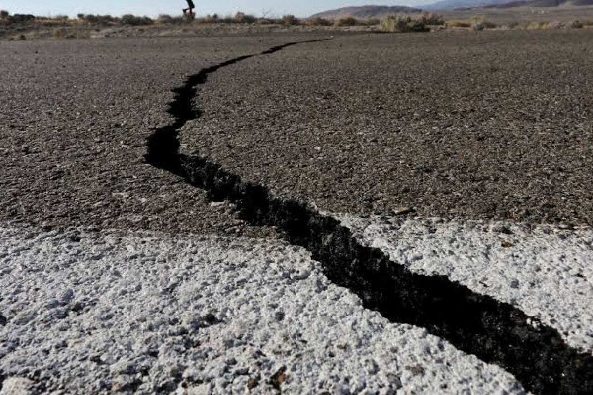 Terremoto de 6,4 atinge a Califórnia e derruba a bolsa   