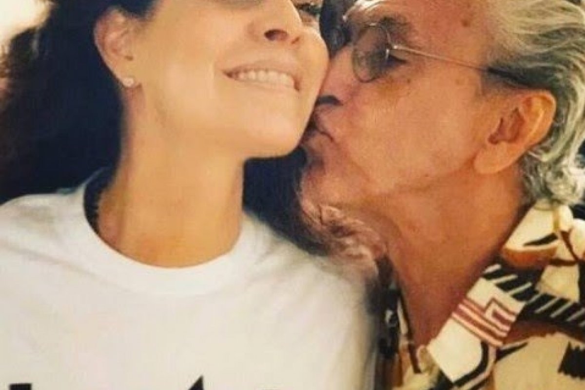Paula Lavigne celebra primeiro neto com Caetano Veloso 