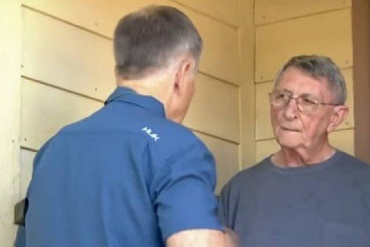 Homem de 82 anos é indiciado após amante morrer em uma brincadeira sexual 