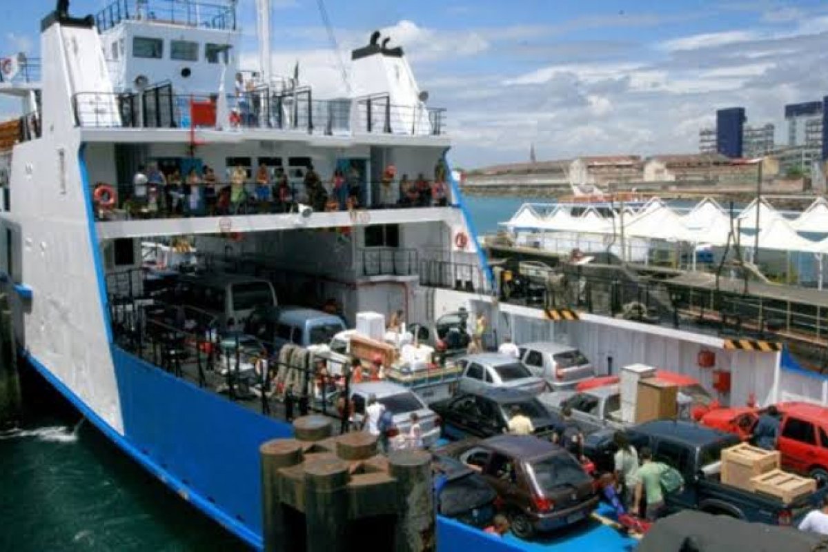 Com antecipação de feriado, Ferry e Lanchas operam em horário reduzido nesta segunda