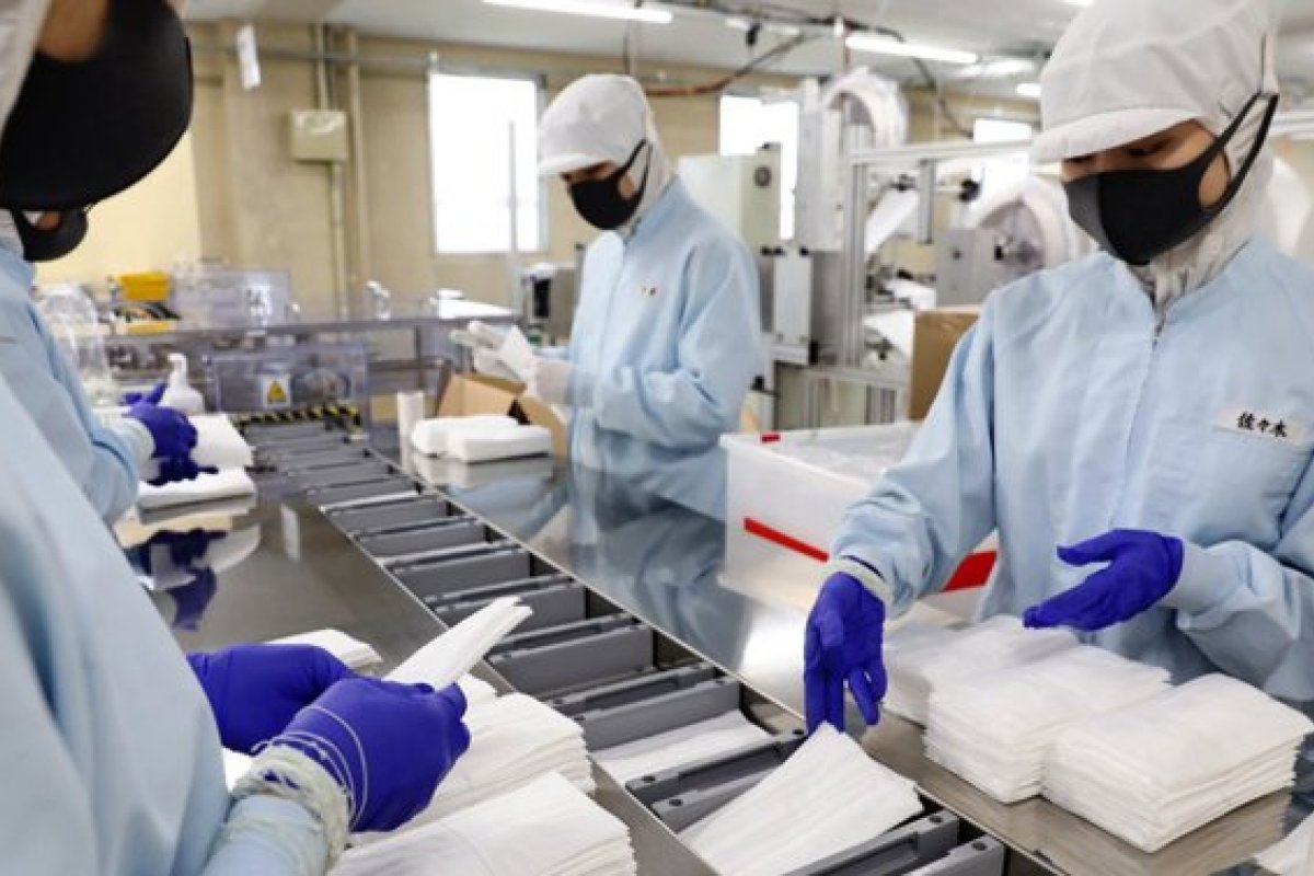 Líquido promete deixar máscaras resistentes ao coronavírus