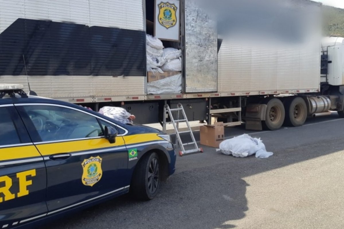 Caminhão é apreendido com produtos falsificados na BR 116