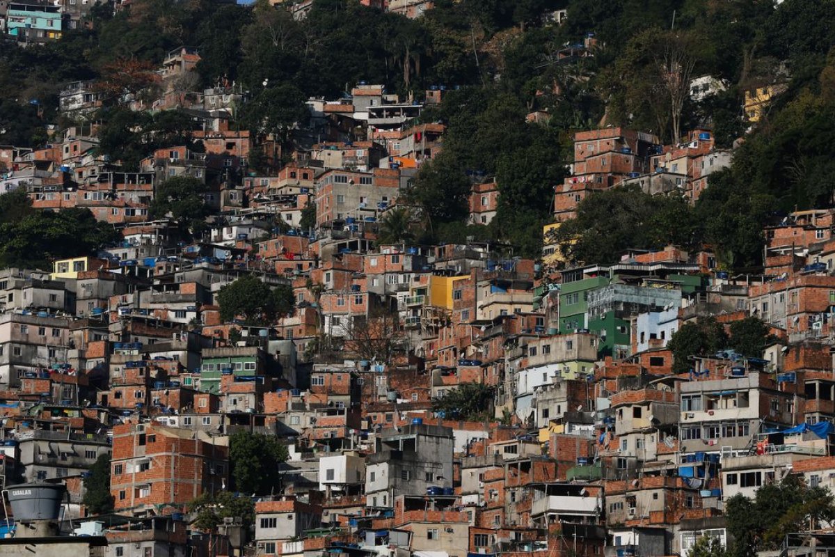 Covid-19: pesquisa revela que 75% dos moradores das favelas não procuram atendimento médico