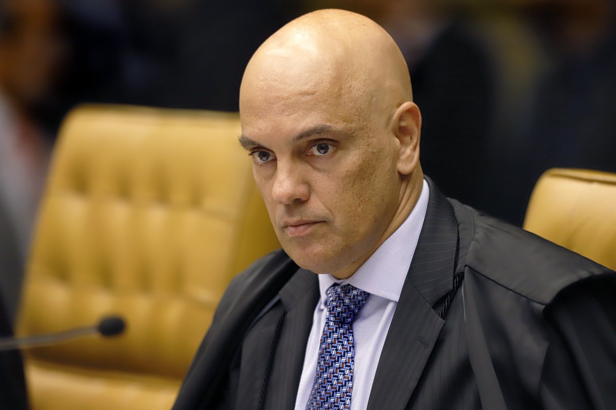 Moraes determina quebra de sigilo de empresários suspeitos de financiar disseminação de Fake News 