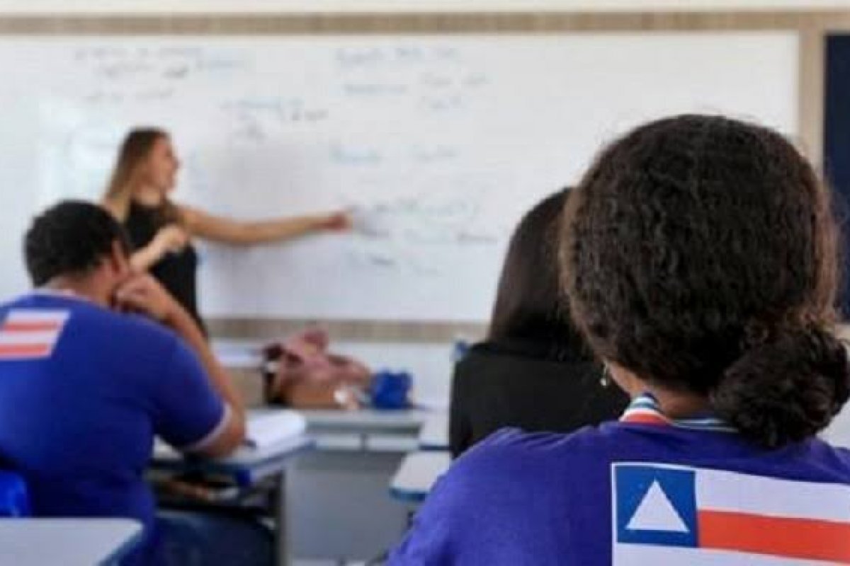 Secretária de Educação diz que segunda parcela de vale alimentação para estudantes não está garantida