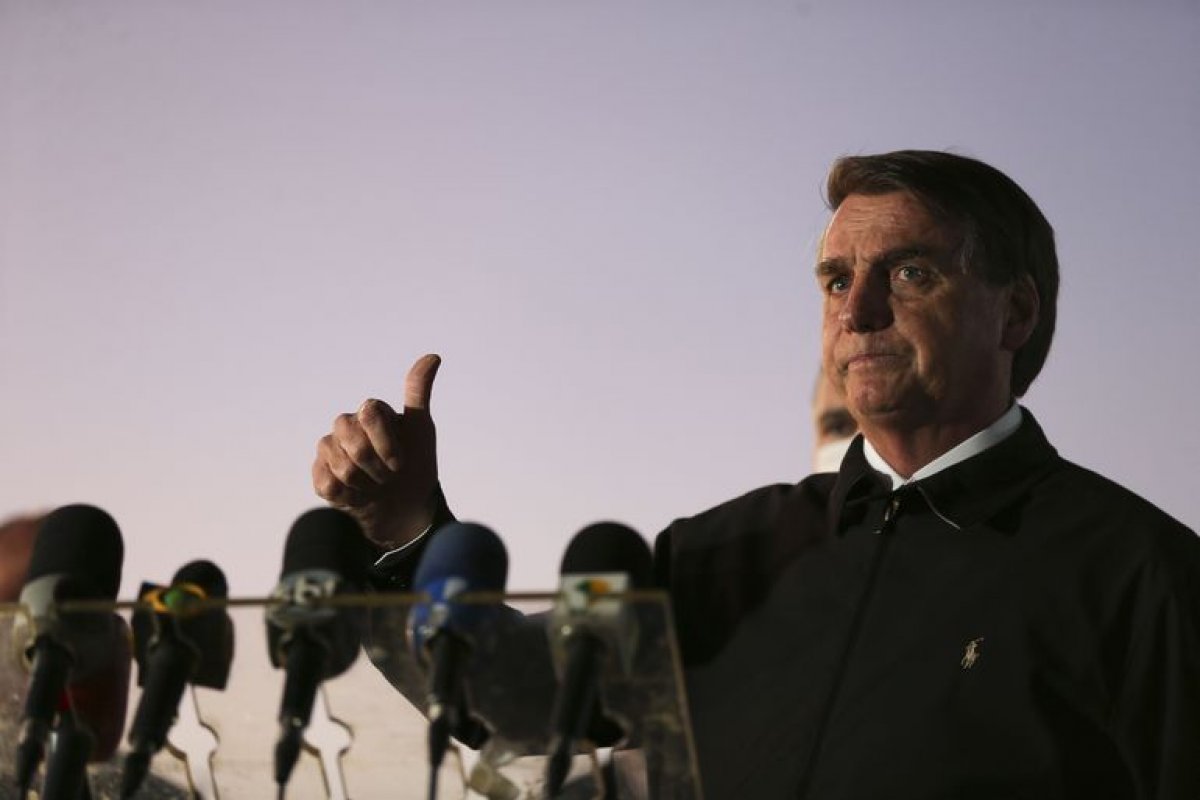 Datafolha: pesquisa aponta que 67% reprovam aproximação de Bolsonaro com o 'Centrão'