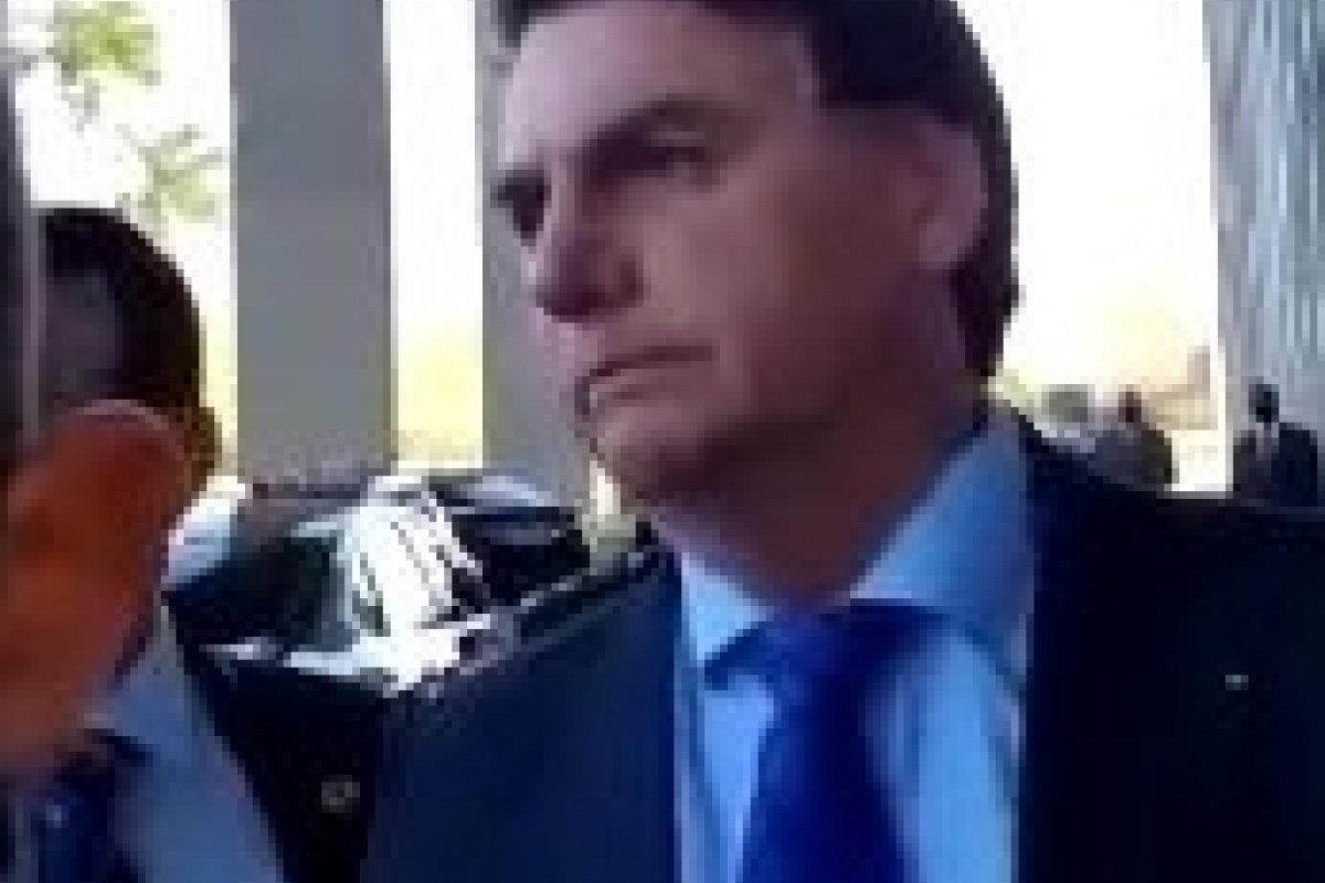 Veja vídeo: Denúncia sobre supostos desvios de verbas da pandemia para campanha do PT é feita por moradora de Lauro de Freitas