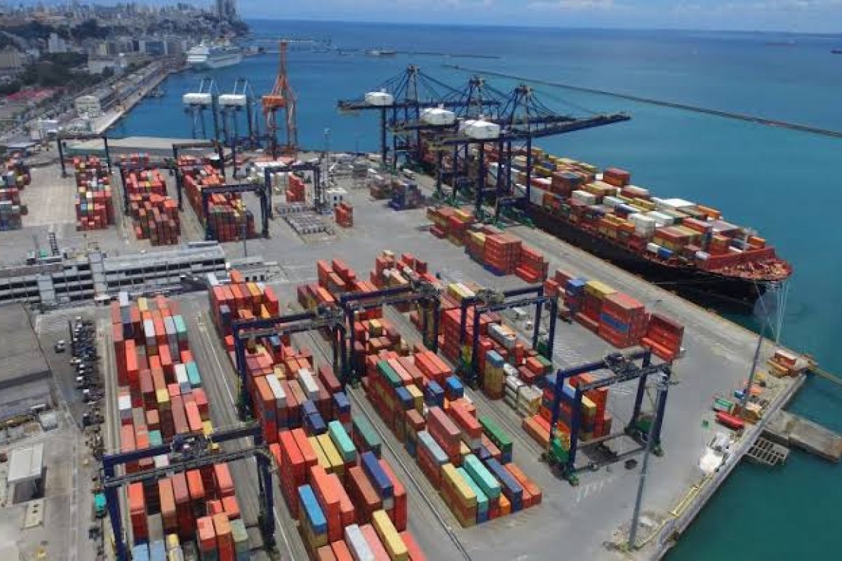Justiça autoriza funcionamento de empresa no Porto de Salvador 