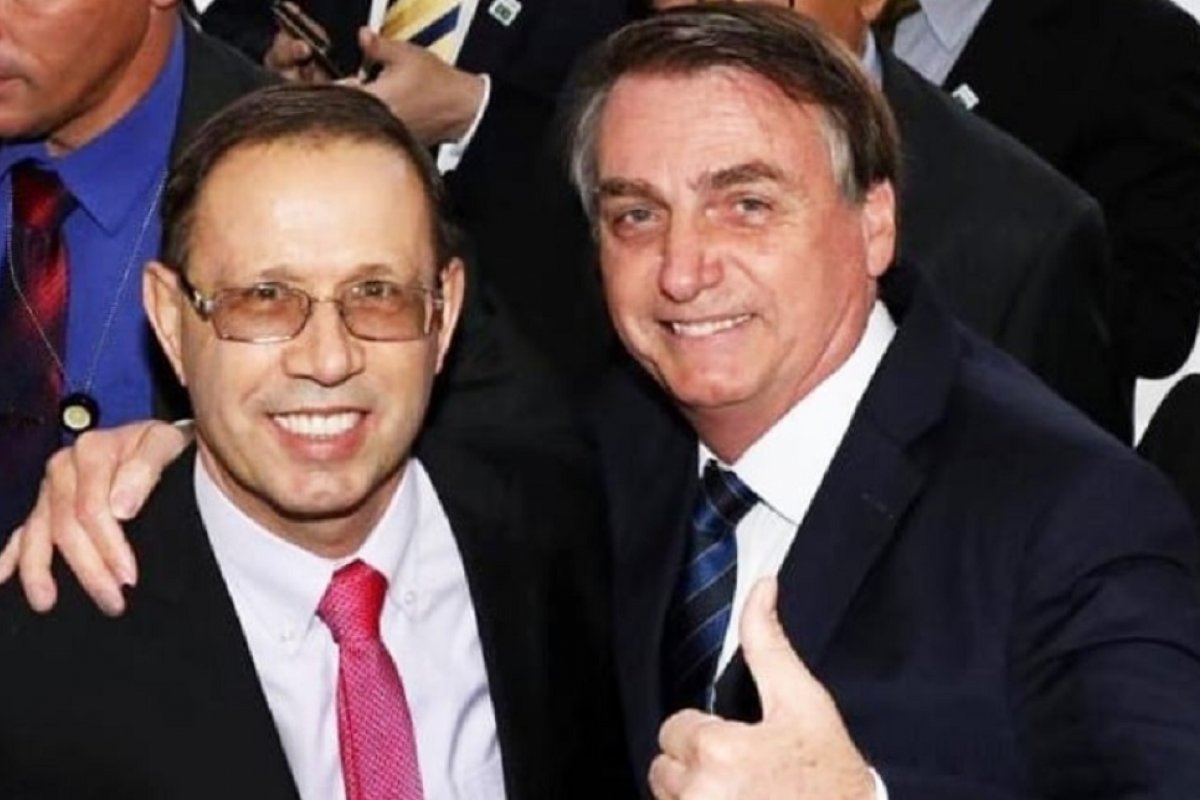 Carlos Wizard vai assumir secretaria do Ministério da Saúde