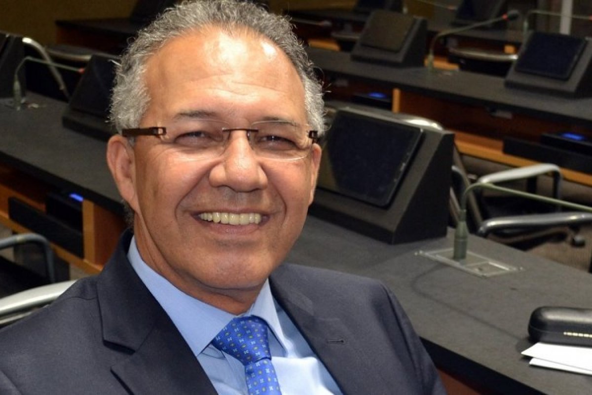 Exoneração de ex-ouvidor geral do Estado é publicada no Diário Oficial desta quarta (3)