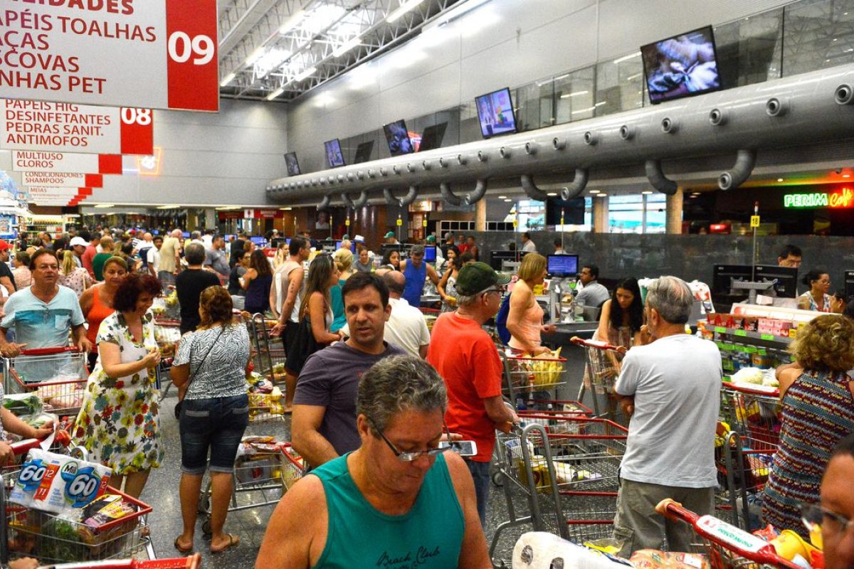 Cesta de compras das famílias de baixa renda tem queda de 0,30% em maio