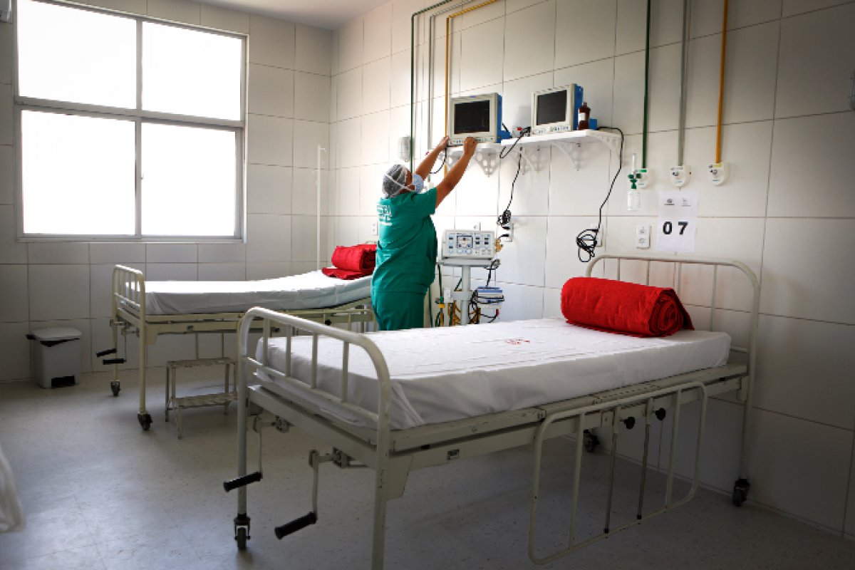 Governo de Pernambuco afirma que fila de pacientes para UTI está zerada na rede estadual