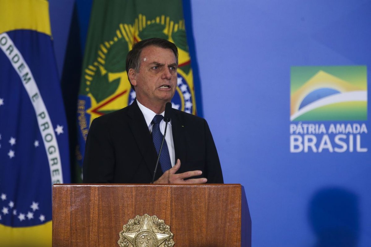 Bolsonaro vem à Bahia para inaugurar aeroporto em Vitoria da Conquista