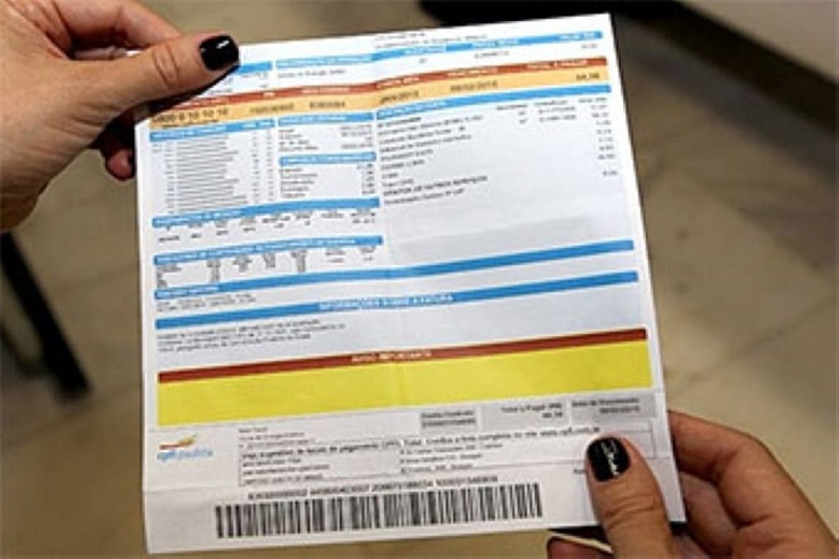 Sancionada lei que obriga empresa a informar data de corte de água e luz a inadimplente 
