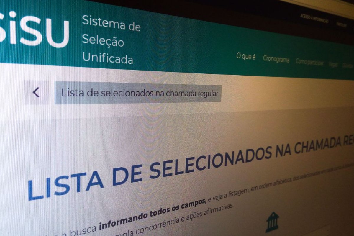 Ministro da Educação afirma que inscrições do Sisu são adiadas para julho