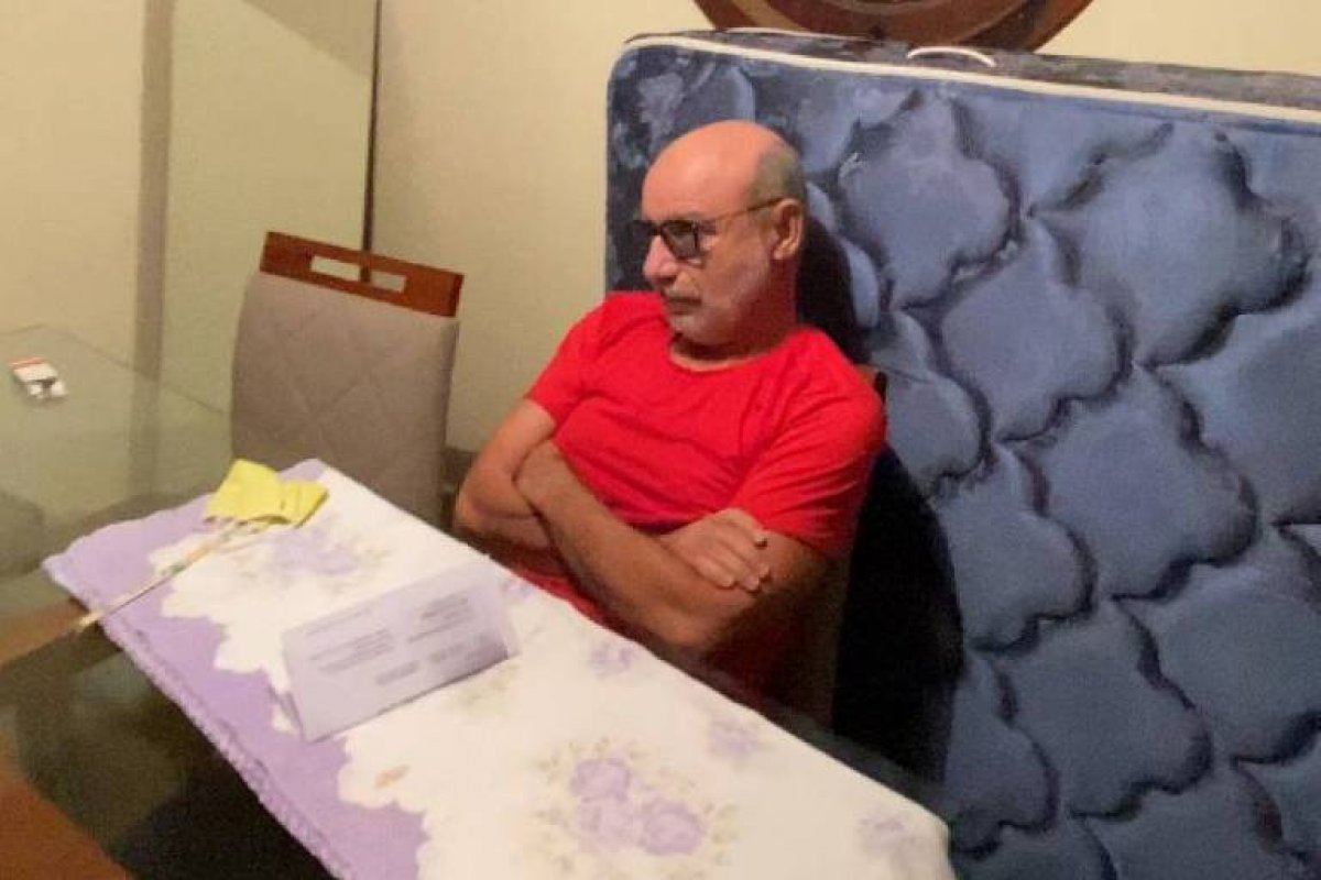 Hospital Novo Atibaia nega que Fabrício Queiroz estivesse em tratamento contínuo no local