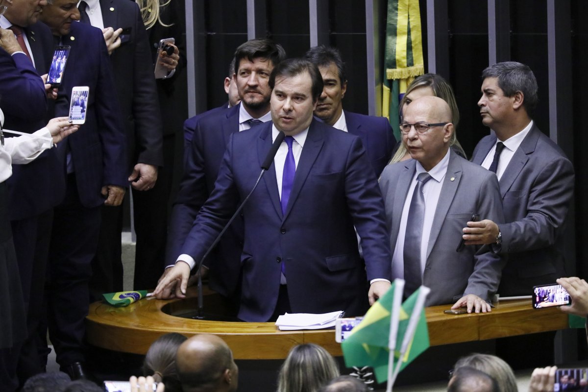 Maia espera que seja encerrada amanhã a votação dos destaques da Reforma