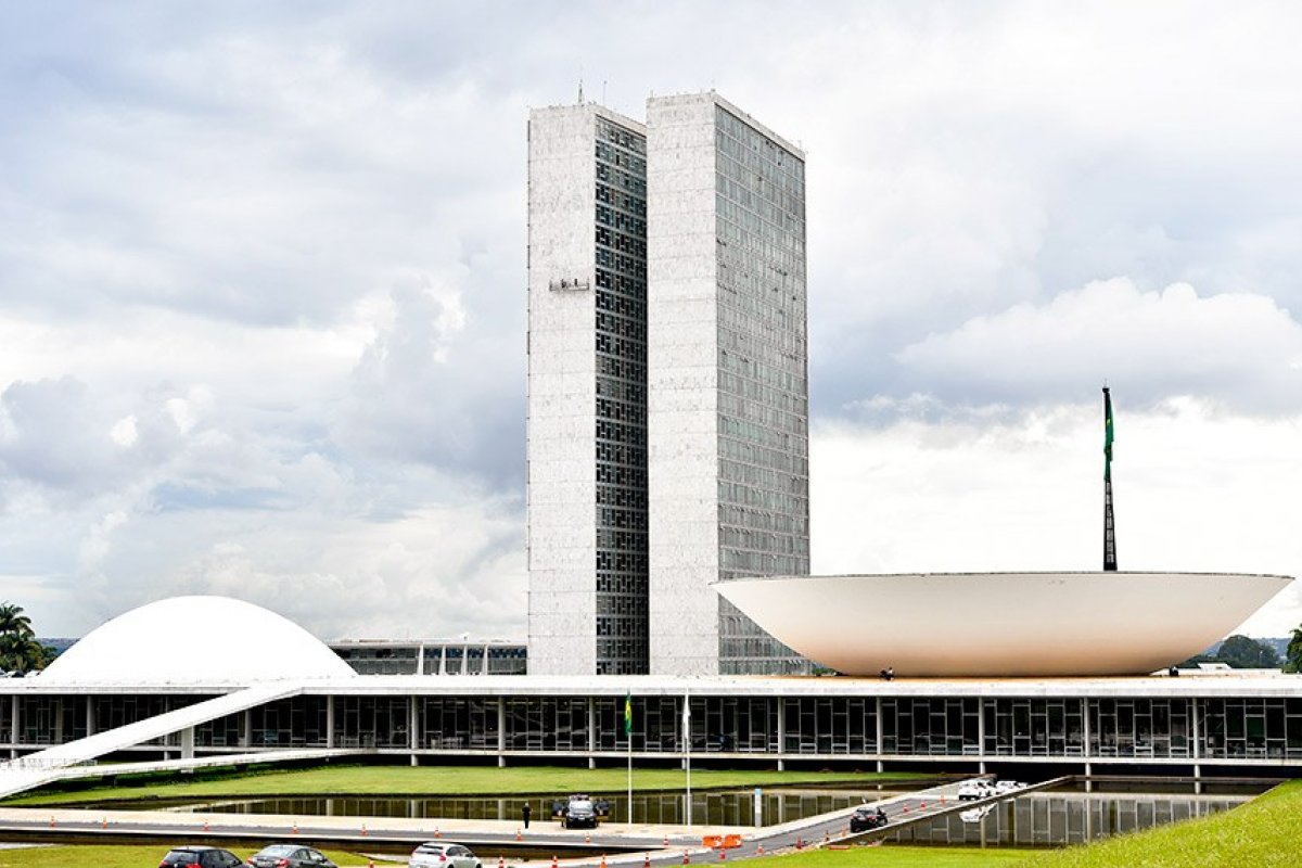 Após revisão de cálculo do fundo eleitoral, valores recebidos pelos partidos é redefinido