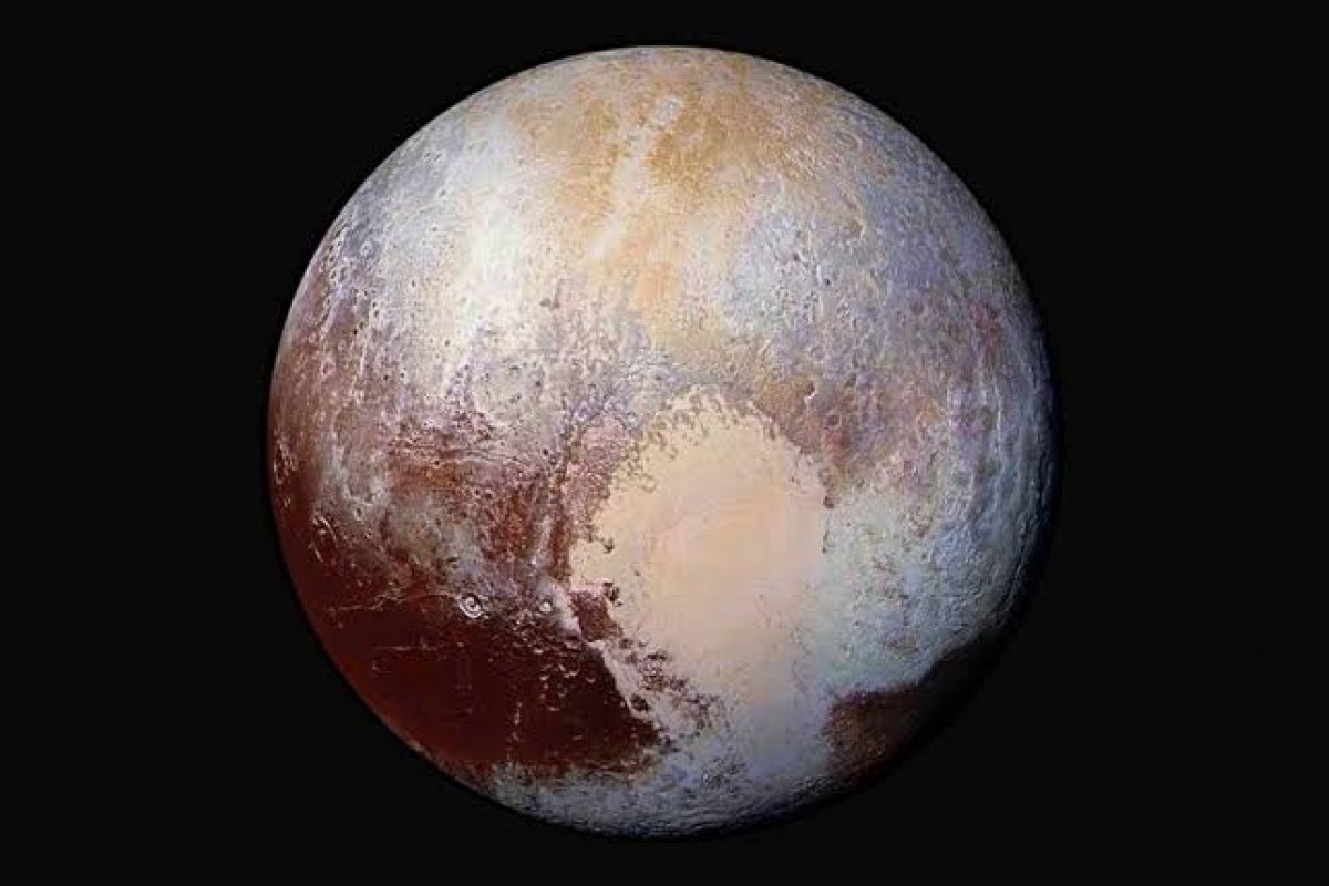 Plutão pode ter conservado um oceano