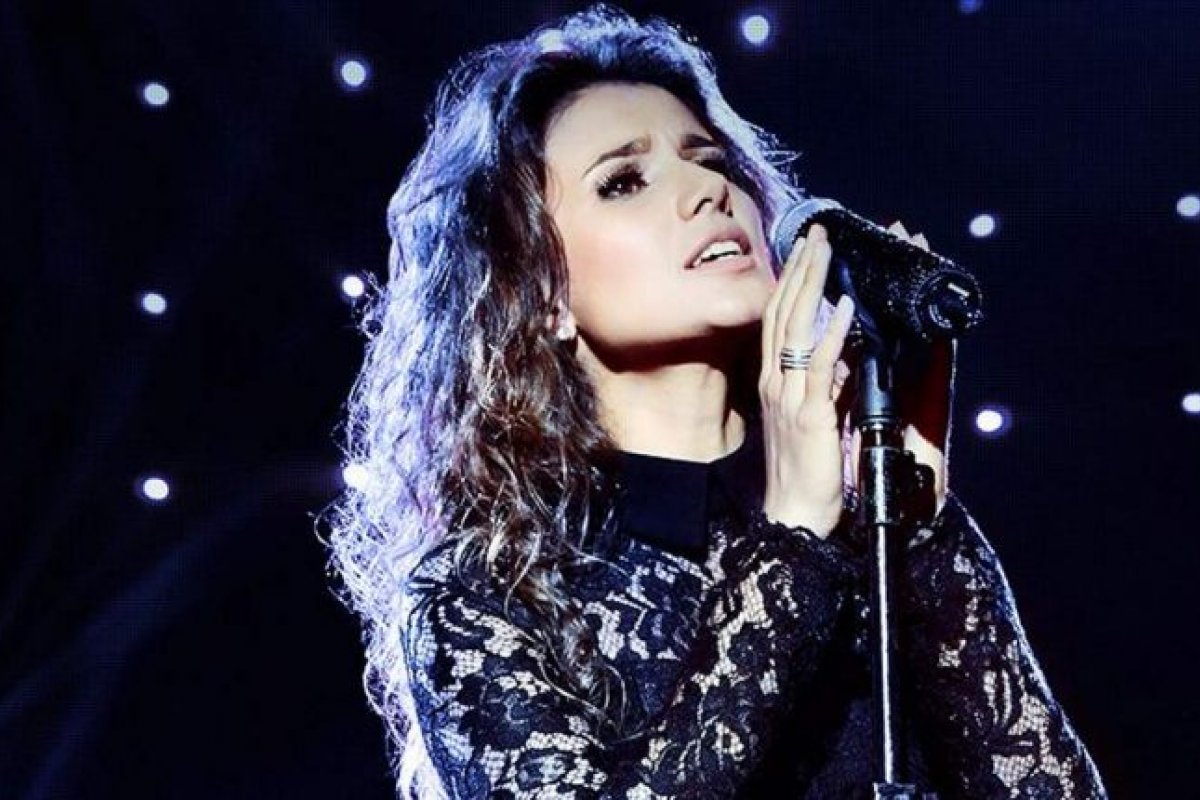 Paula Fernandes fará  live-show de São João