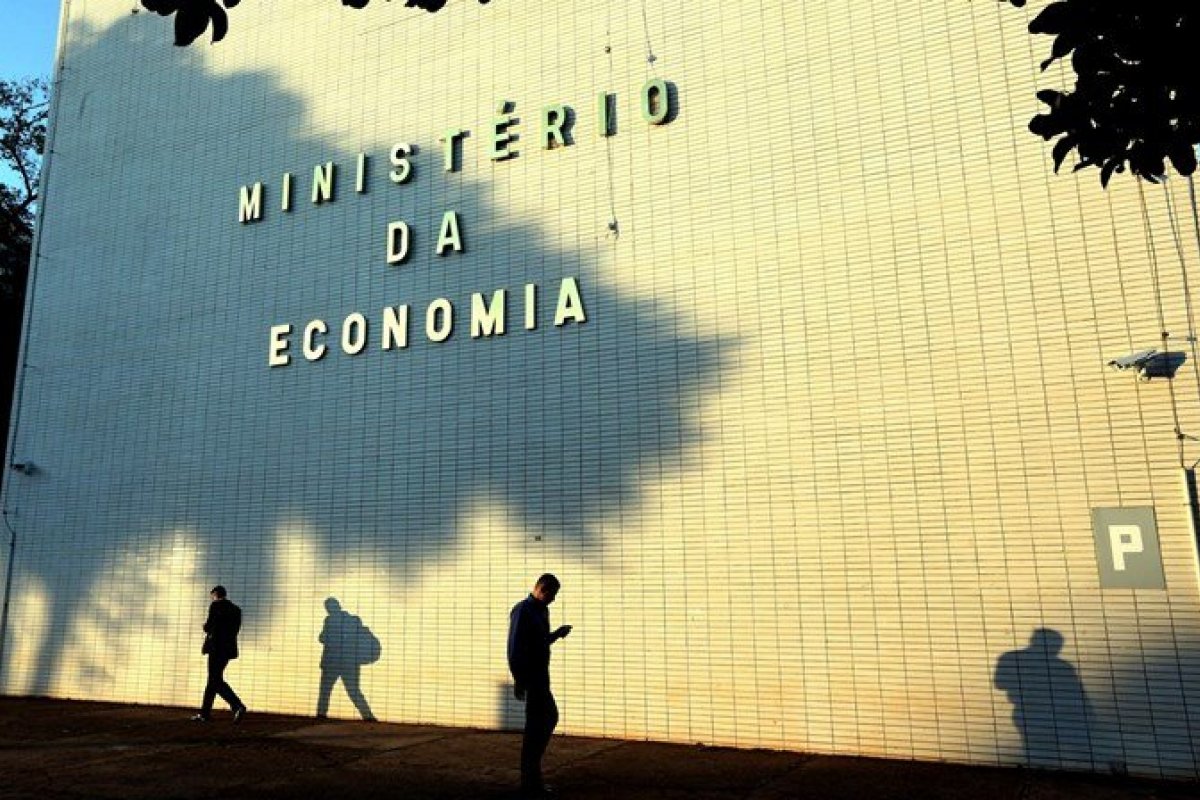 Gastos do governo federal com medidas de combate ao coronavírus já somam R$ 521,3 bilhões