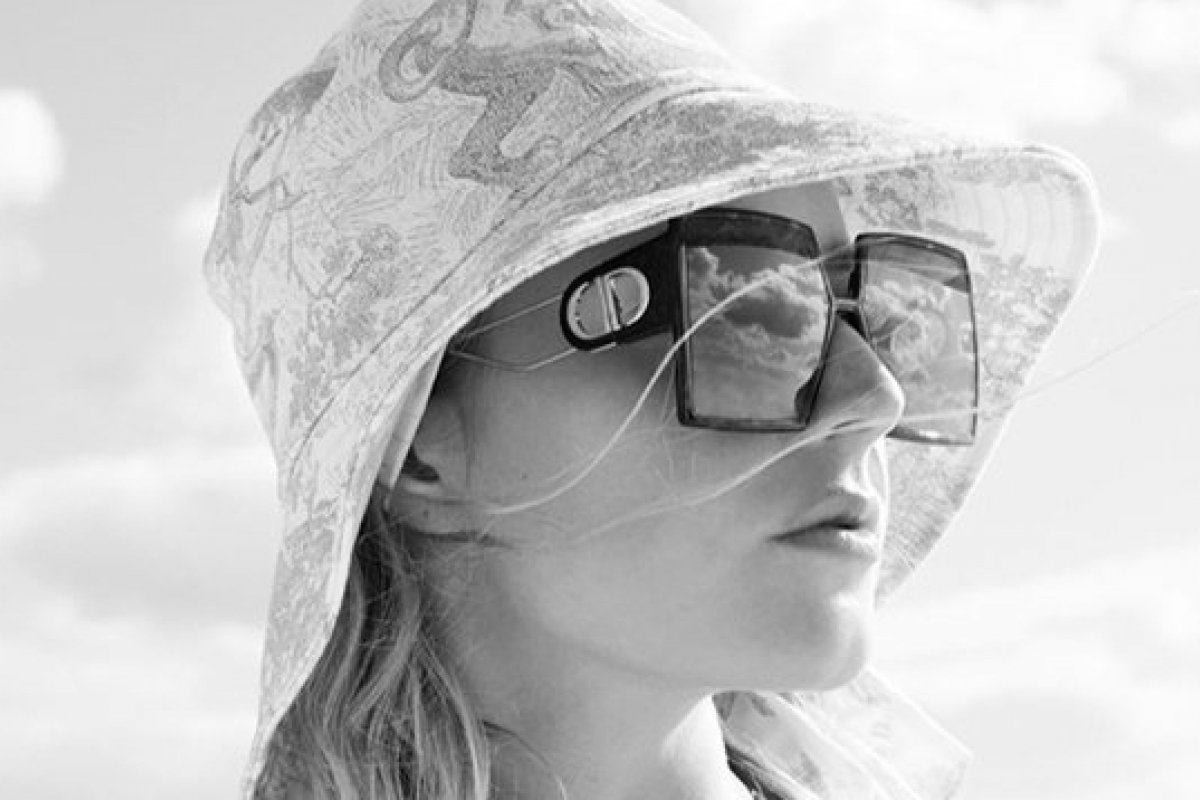 Dior apresenta sua coleção de verão 