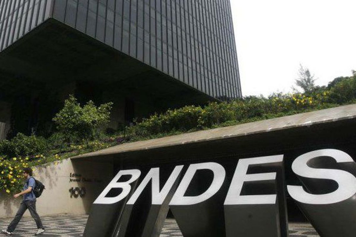 Bancada do PT na Alba assina manifesto em defesa dos bancos públicos