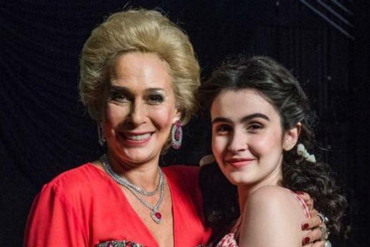 TV Globo irá exibir série sobre a vida e a carreira de Hebe Camargo