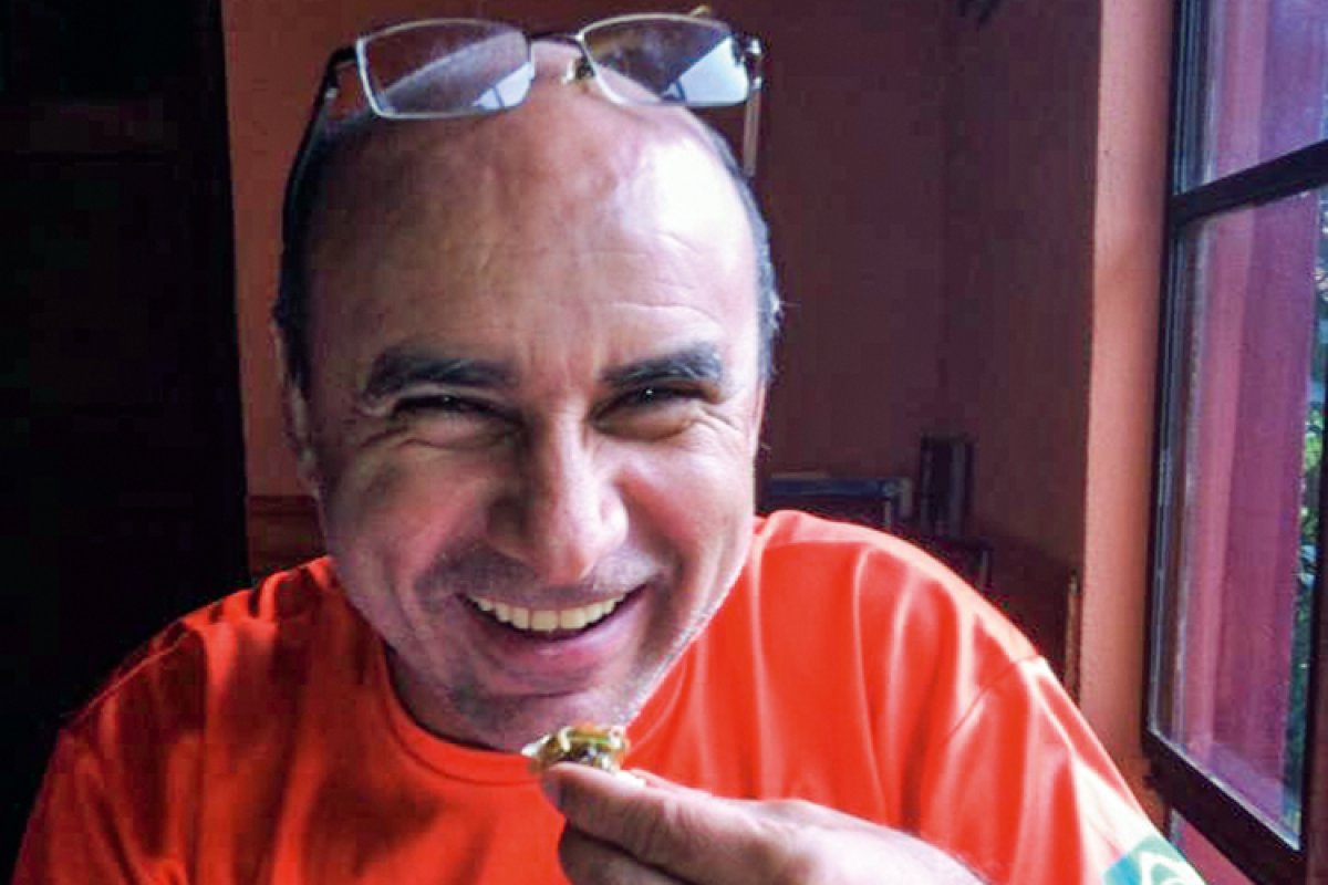 Fabrício Queiroz deixa presídio no Rio de Janeiro 