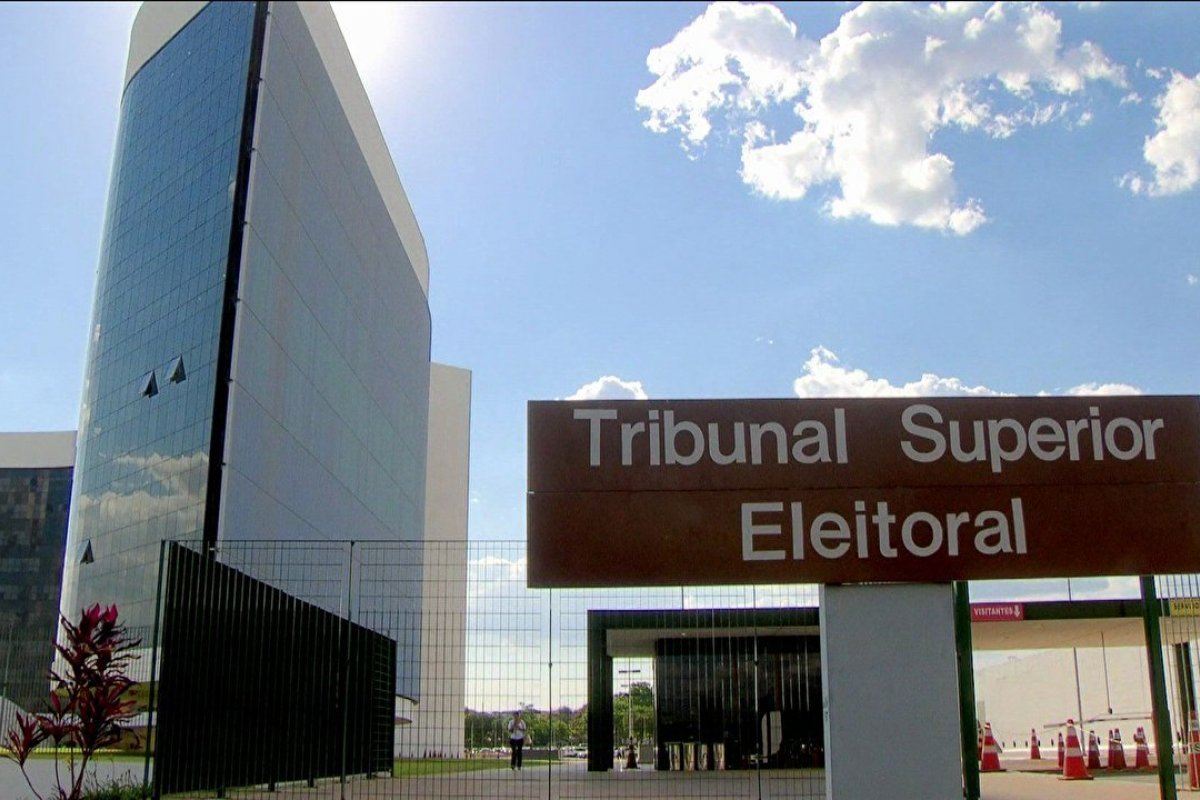 Bancada evangélica se mobiliza contra criação de abuso de poder religioso