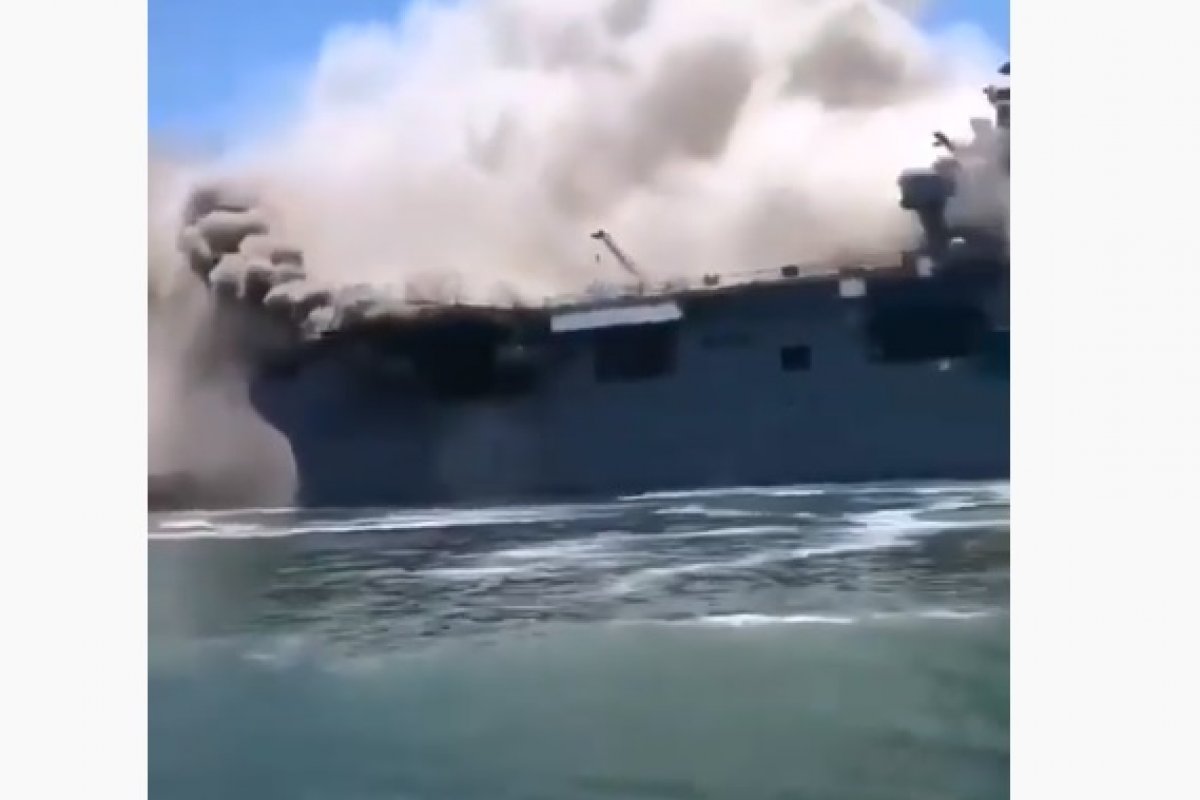 Veja vídeo: explosão deixa ao menos 21 pessoas feridas em navio da Marinha americana
