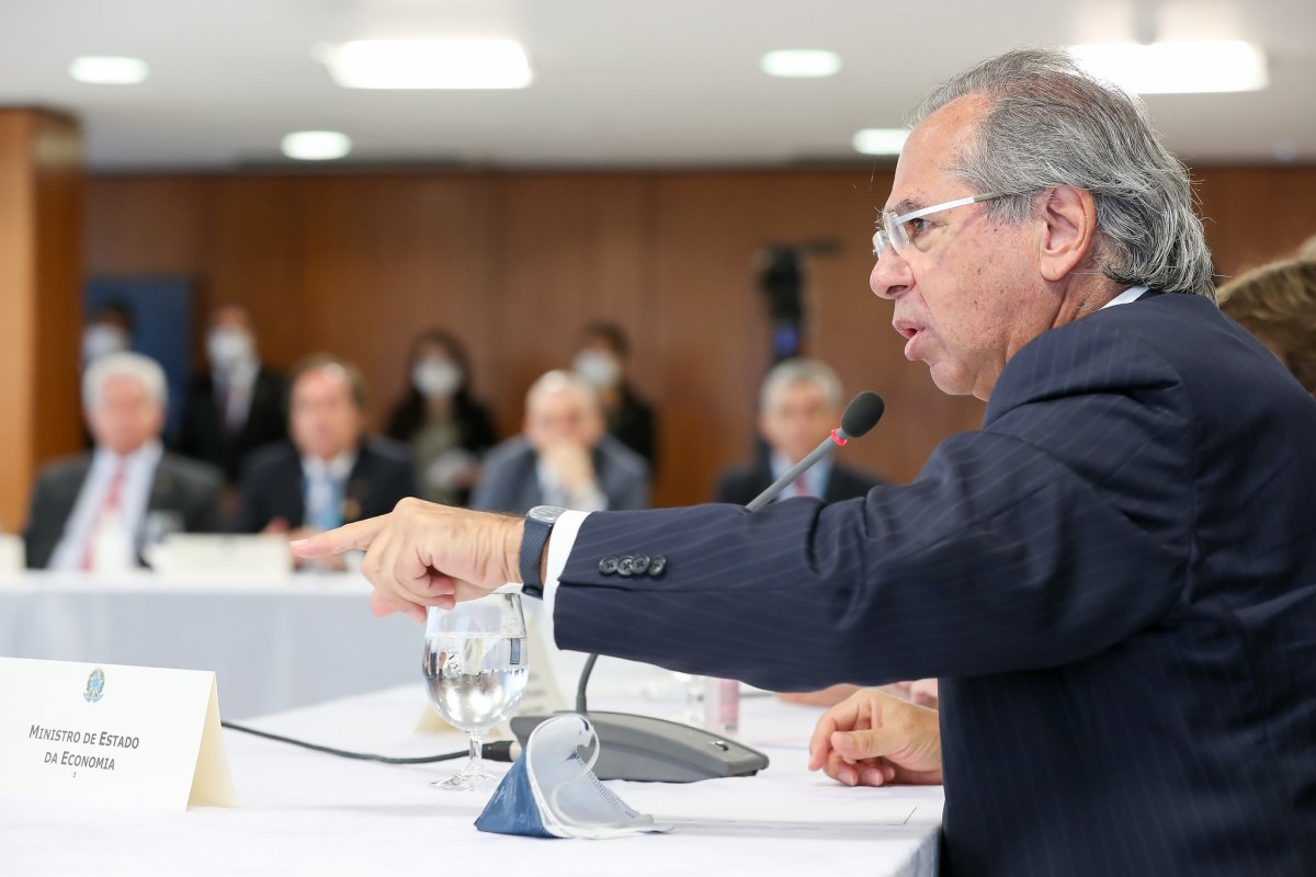 OCDE pede que Brasil não deixe de proteger os trabalhadores informais e preservar o meio ambiente