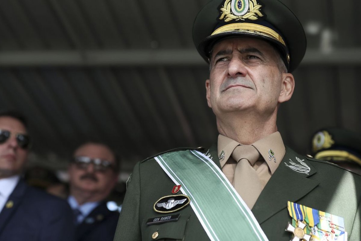 General Ramos é transferido para reserva remunerada