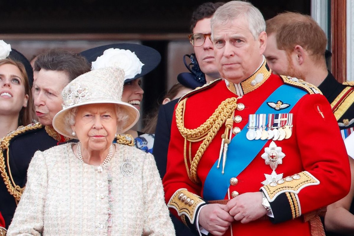 Americanos querem extradição do filho favorito da Rainha Elizabeth por se envolver em escândalo sexual