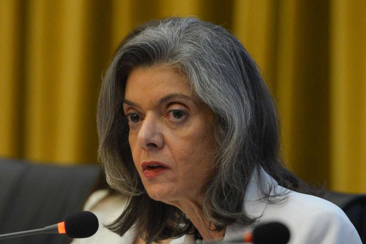 Cármen Lúcia nega pedido de habeas corpus de ex-presidente do TJ-BA