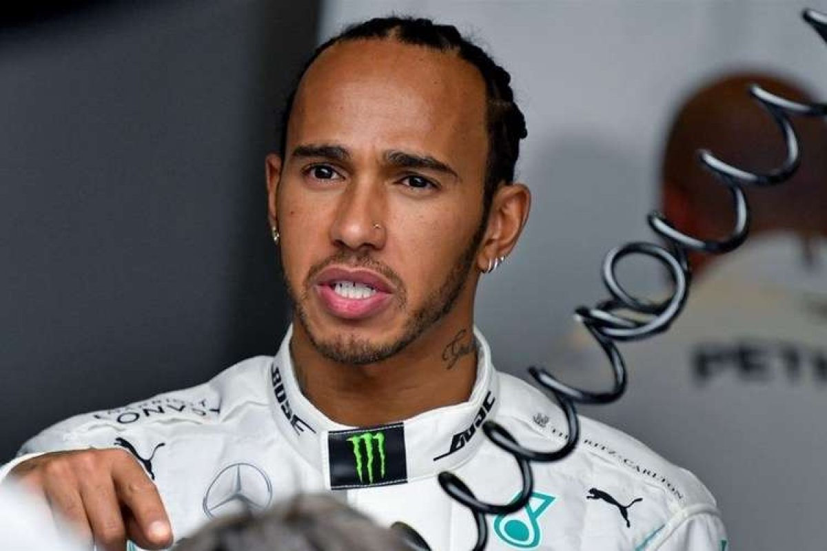  Lewis Hamilton faz história e conquista 90ª pole na Fórmula 1