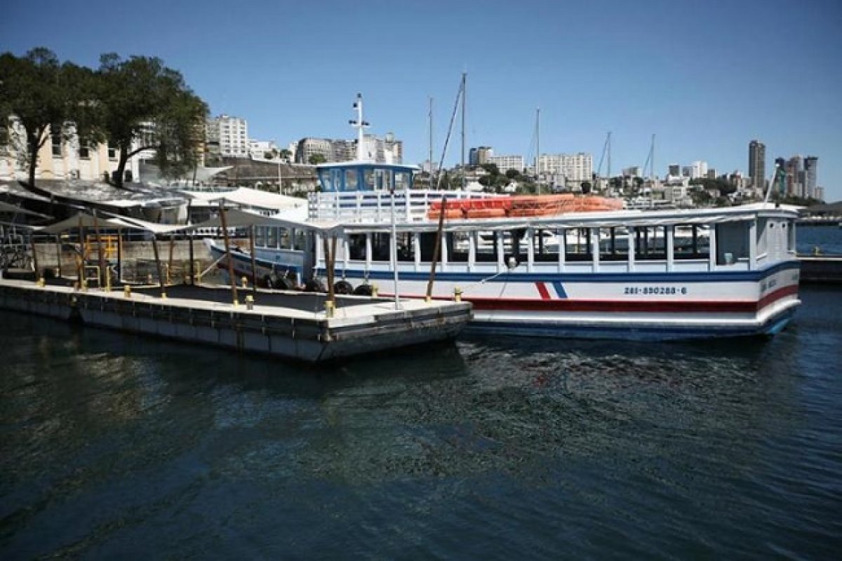 Com maré baixa, travessia Salvador-Mar Grande faz parada até as 11h