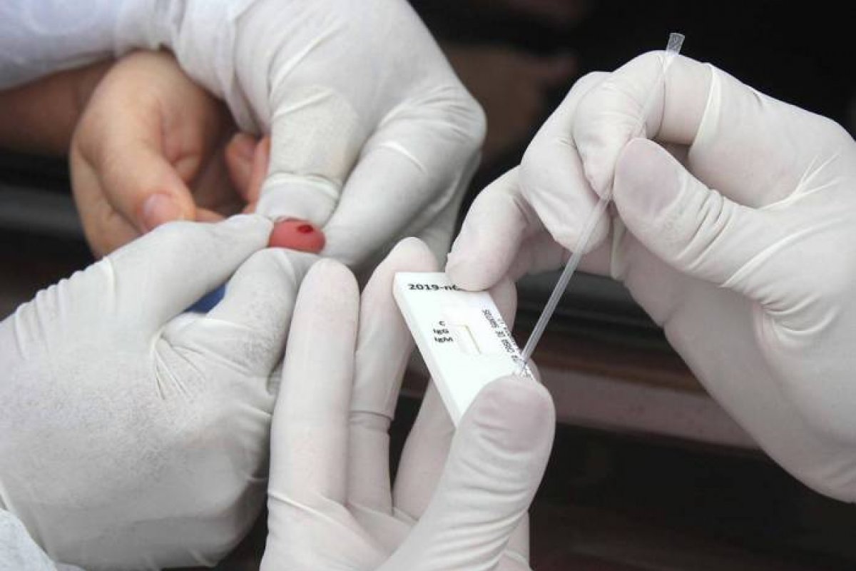 Covid-19: PL prevê inclusão de trabalhadores de escolas públicas como prioridade para testes
