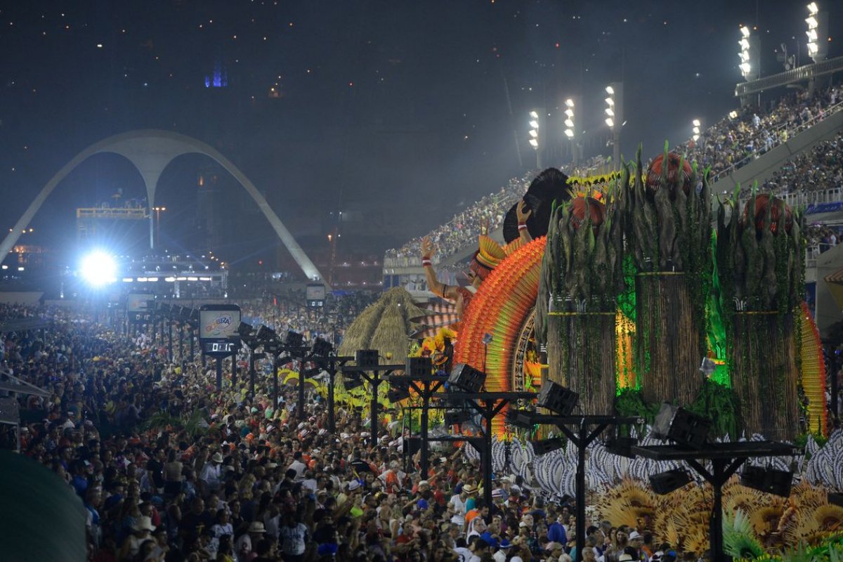 Rio de Janeiro: governo vai assumir administração do Sambódromo